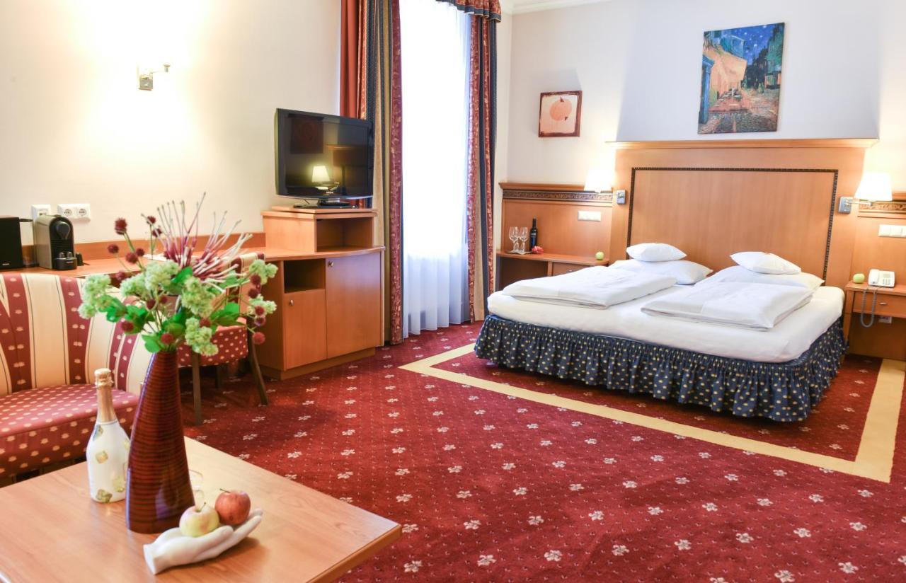 Hotel Alexandra ヴェルス エクステリア 写真